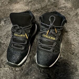 Kids Sparkle Jordan 11 Black Gold Size 3.5Youth